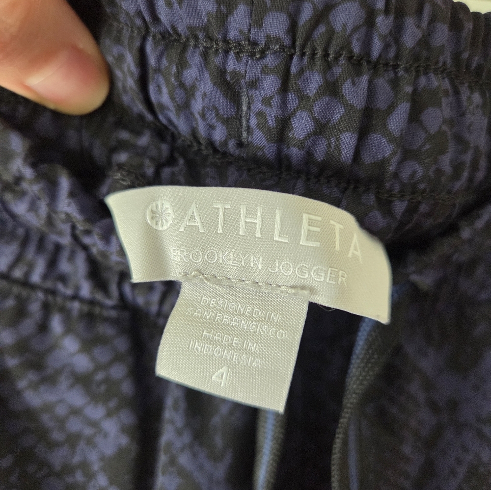 Athleta Joggers Size 4 Brooklyn Python Printed - image 4